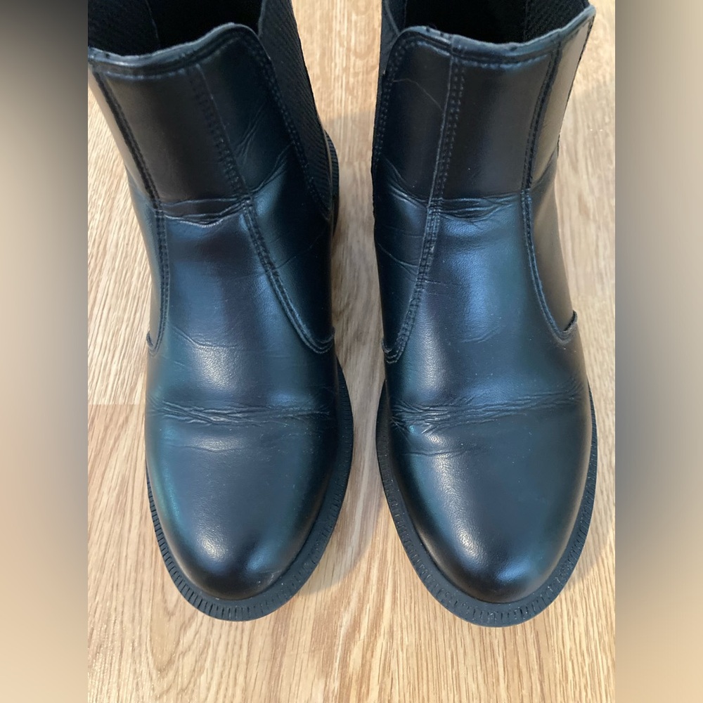 Dr Martens Vegan Flora Boots - Picture 8 of 9